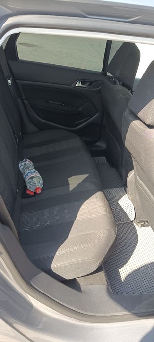 Peugeot 308 2015 року