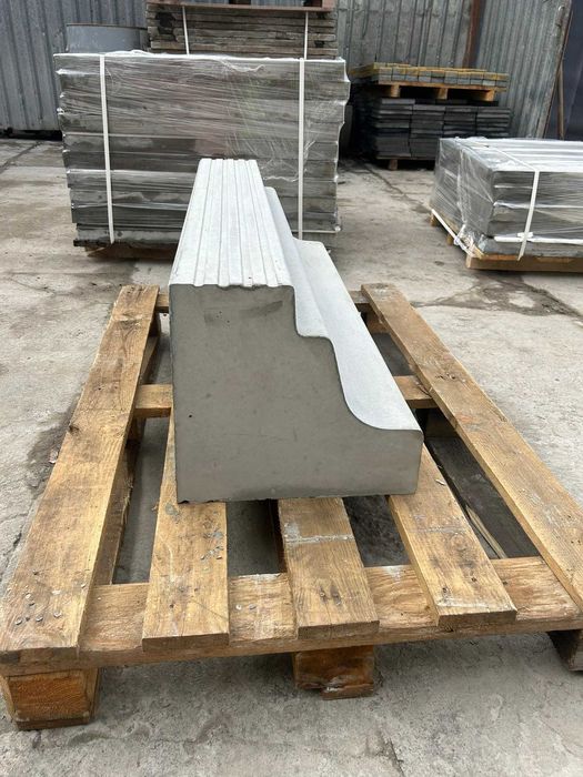 Formy do betonu. Krawężnik typu Kassel. Krawężnik przystankowy