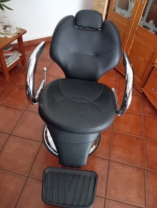 Cadeira de barbeiro como nova