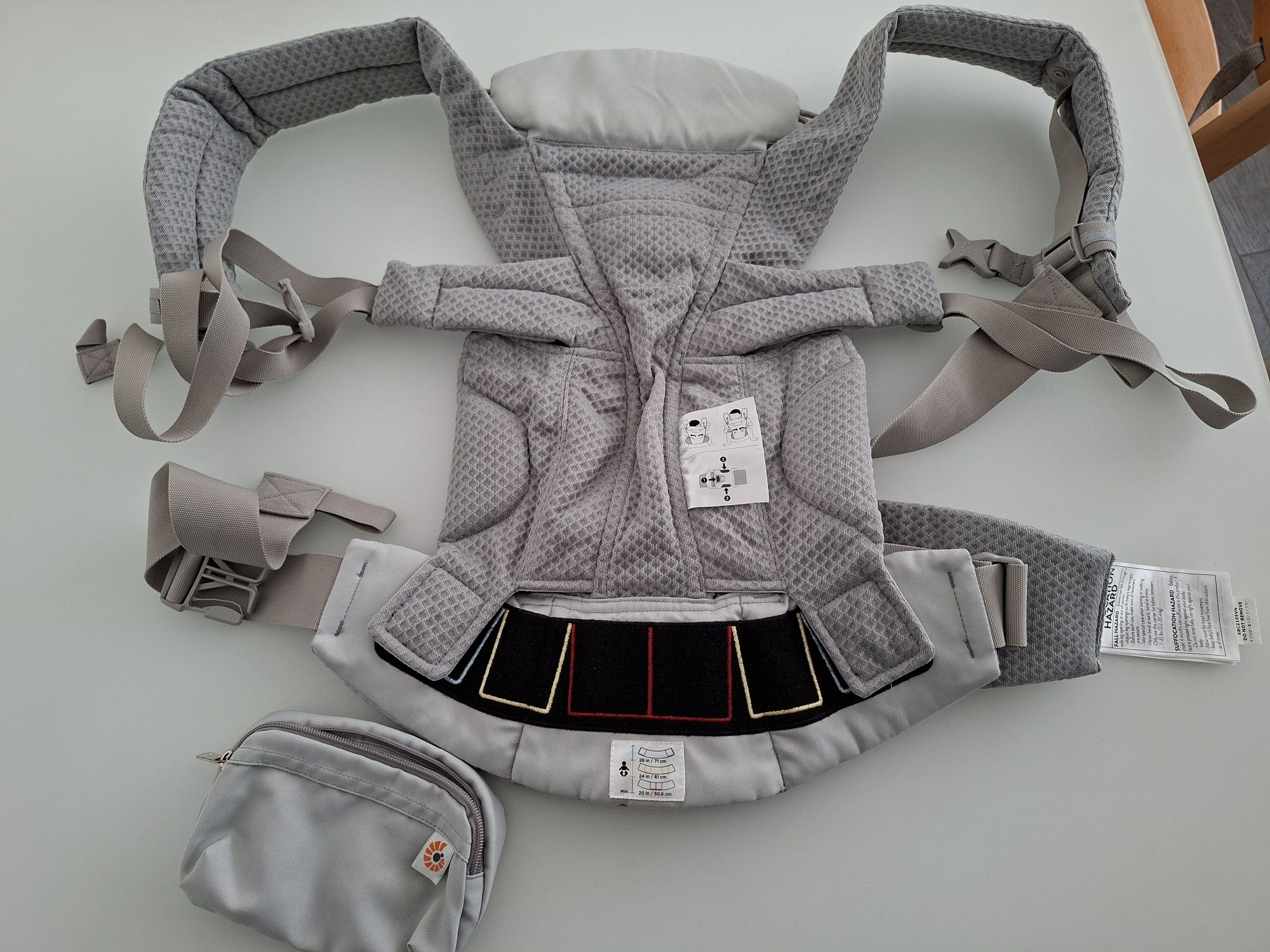 Porta-bebé Ergobaby Omni Breeze