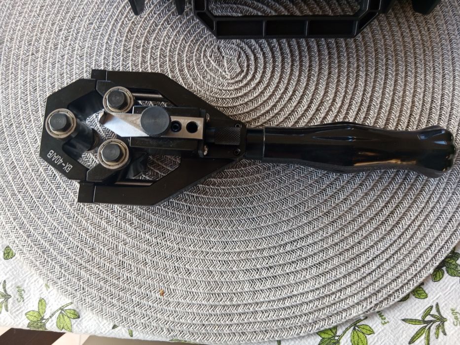 Korowarka do kabli SN