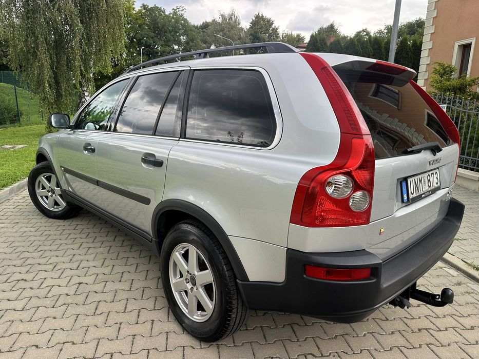 VOLVO XC90 2.5T 210PS AWD SUMMUM Skóra Tempomat 7os Hak 17" ZADBANY !