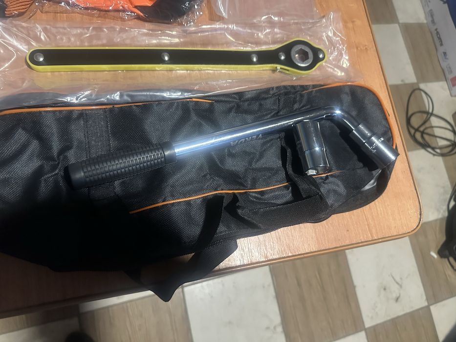 Домкрат jeep compass 2,jeep renegade 4WD