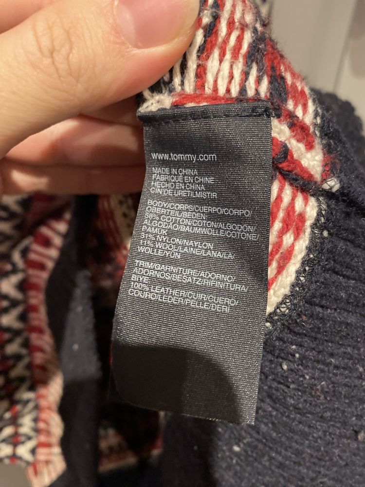Czerwony granatowy wełniany sweter Tommy Hilfiger