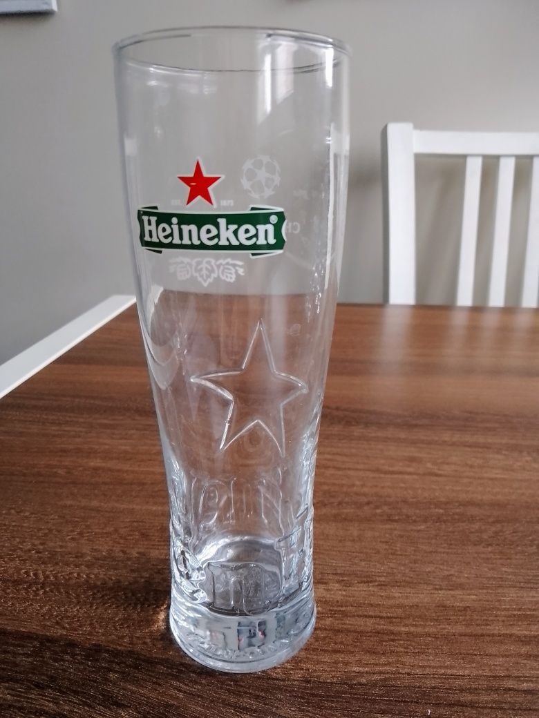 Kufel Heineken UEFA, poj. 0,25 l