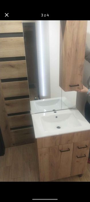 Szafka łazienkowa z lustrem i umywalką Nowa nie używana