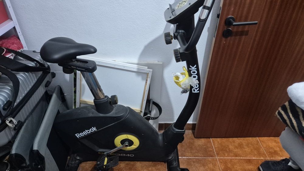 Bicicleta estatica reebok
