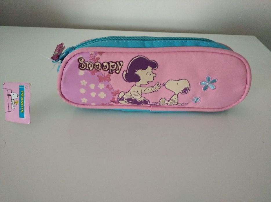 Estojo Snoopy rosa