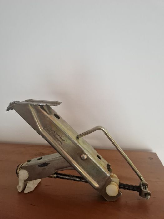 Macaco para automóveis