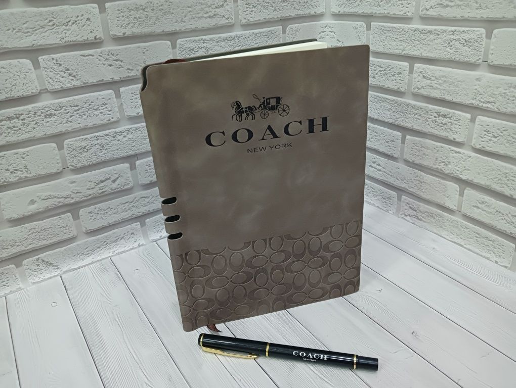 Блокнот ежедневник з ручкою Coach А5
