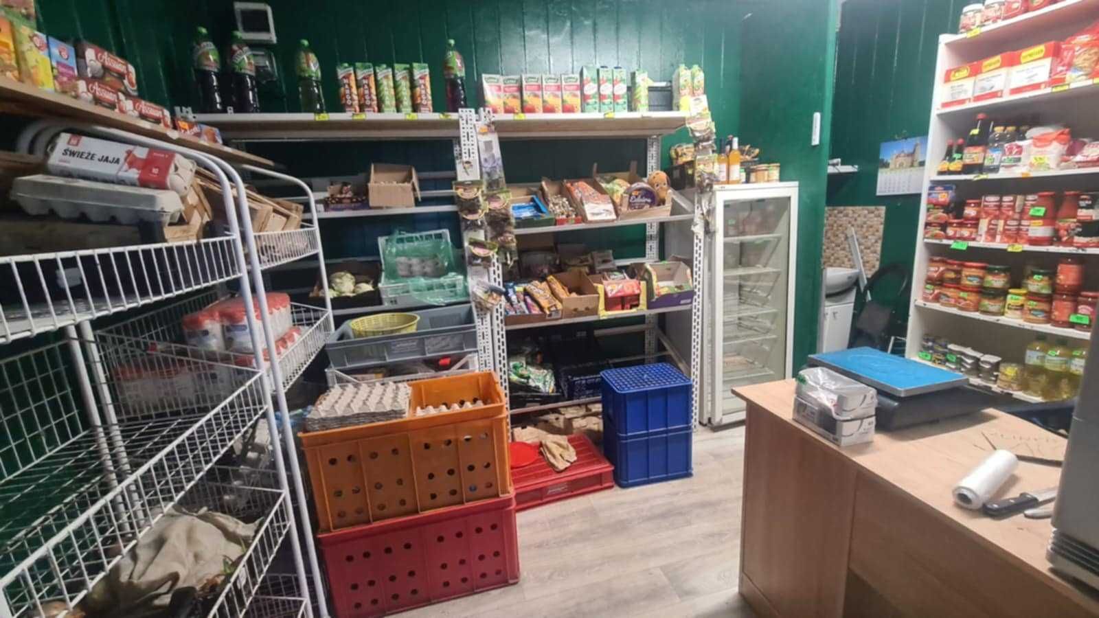 Kiosk, targowisko, warzywniak, sklep