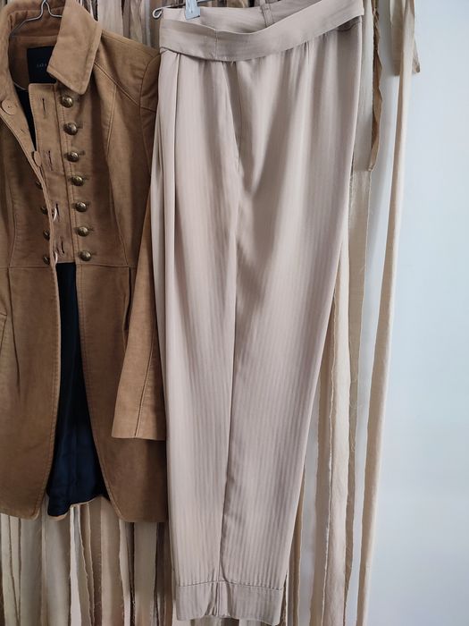 Casaco 3/4 Zara em veludo Camel