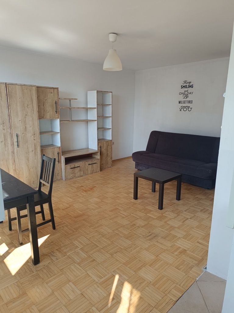 Kanapa/wersalka w dobrym stanie