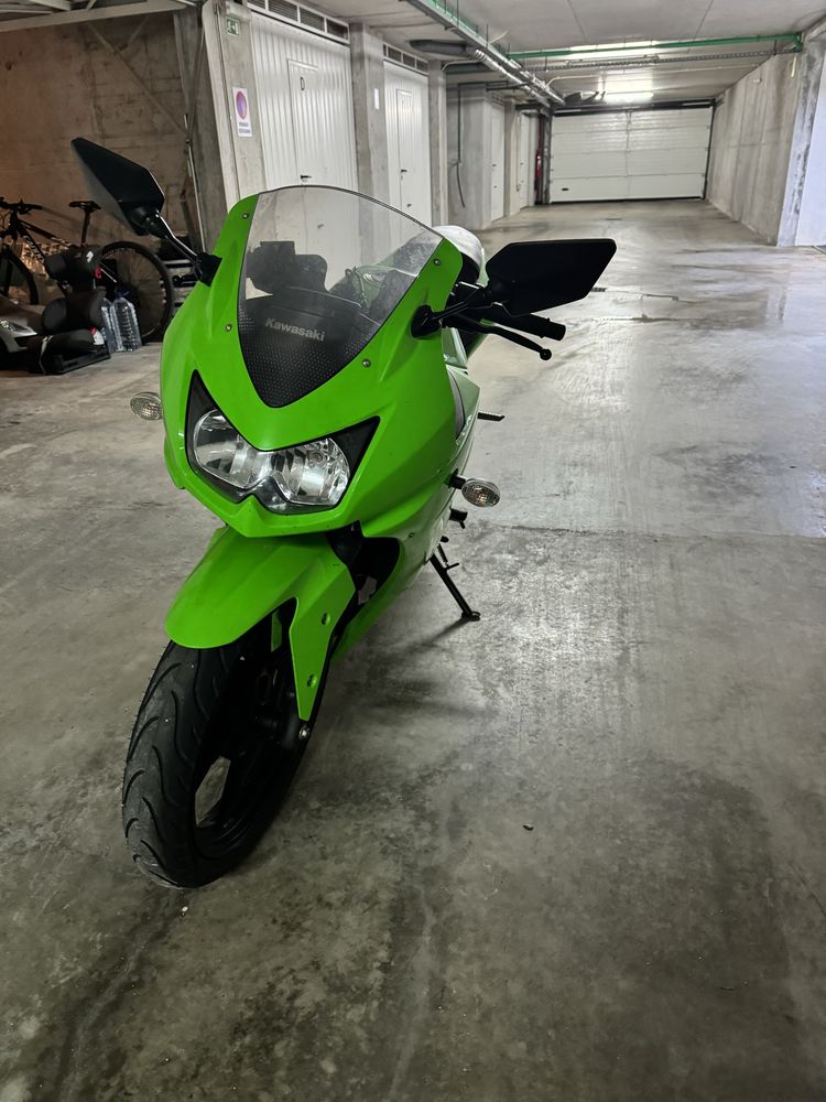 Kawasaki 250 R impecavel