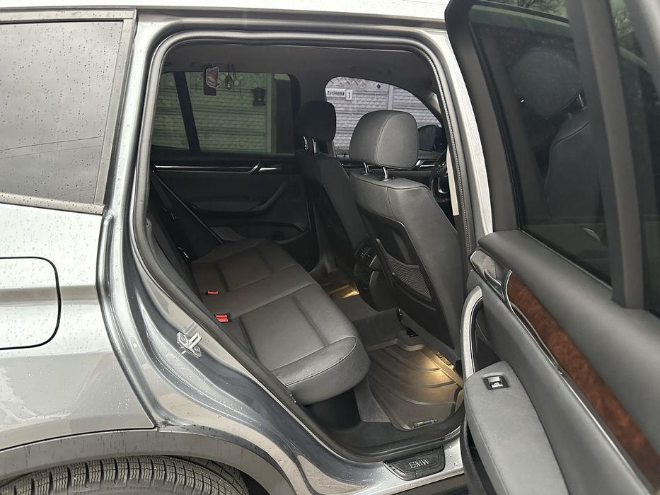 BMW X3 F25 28i xDrive 2014 рік 2.0 бензин