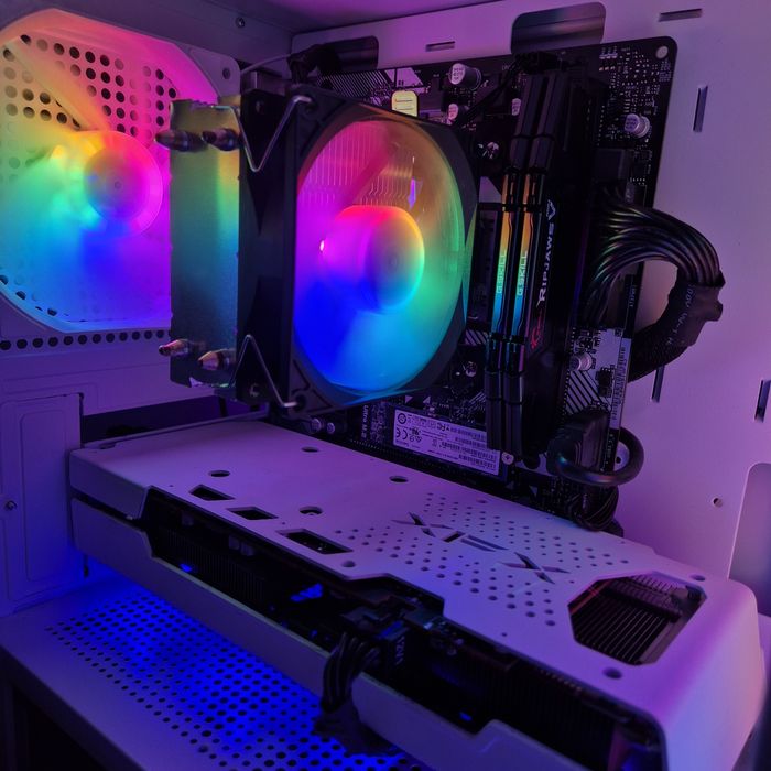 Komputer R5 5600/RX6600XT/Rtx3060ti/RGB/Gamingowy Okazja Gwarancja
