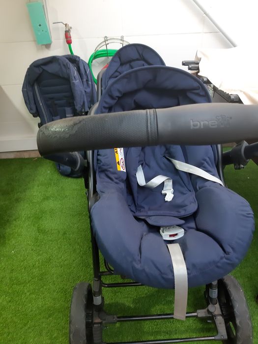 Carrinho de gêmeos brevi