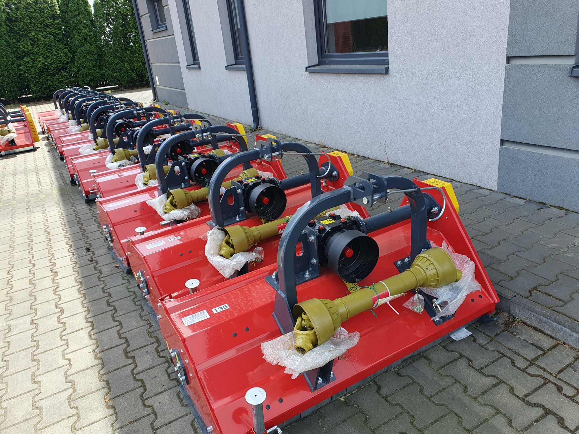 Kosiarka bijakowa mulczer sadownicza śmigłowa bijakówka rotacyjna