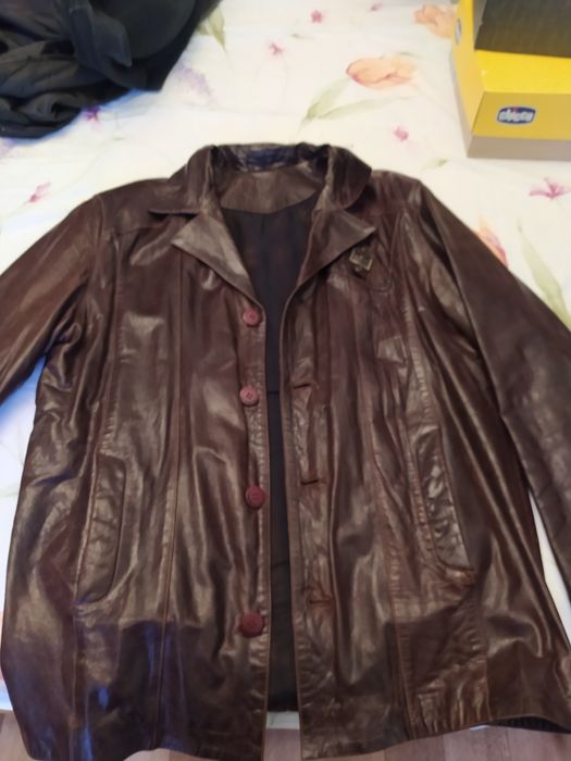 Курточка чоловіча