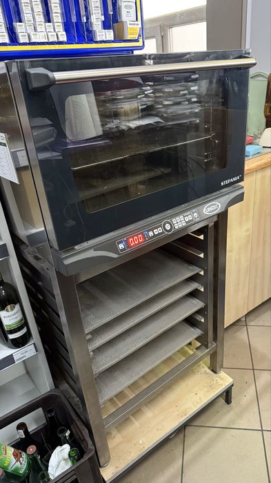 Piec konwekcyjny UNOX + podstawa
