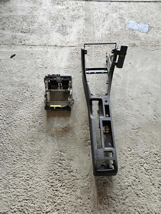 Tunel Środkowy 2 din Kosz Radia 2 Din Audi A4 B6 B7