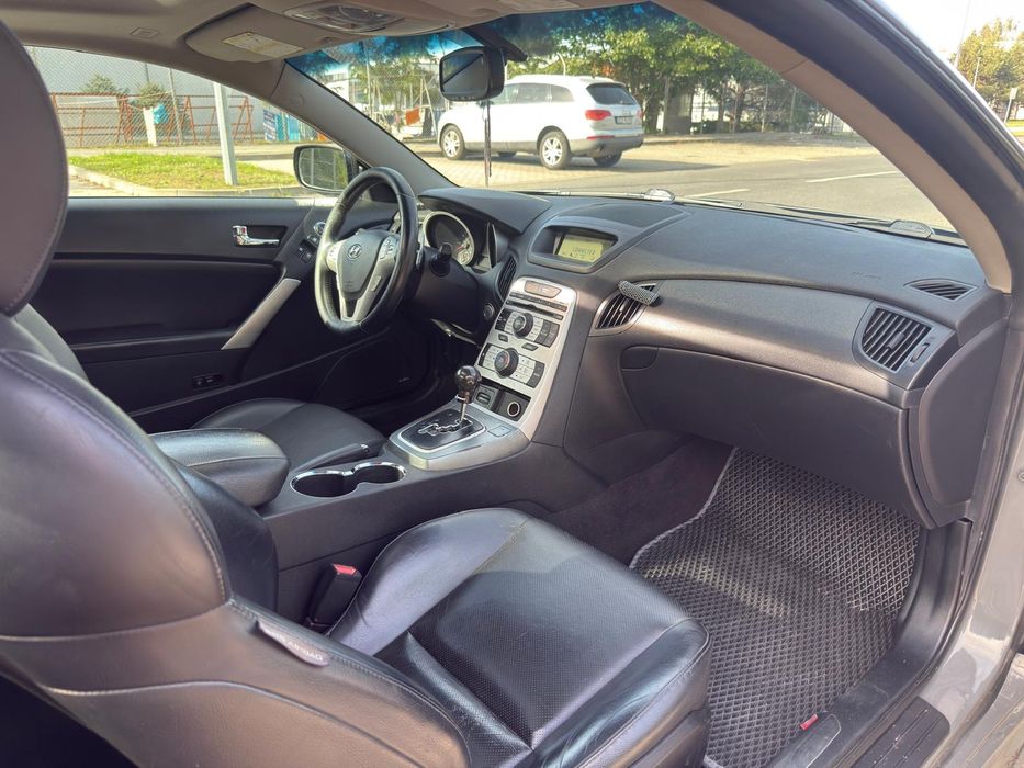 Hyundai Genesis Coupé 3.8 V6 | 2010 r. | RWD | 303 KM