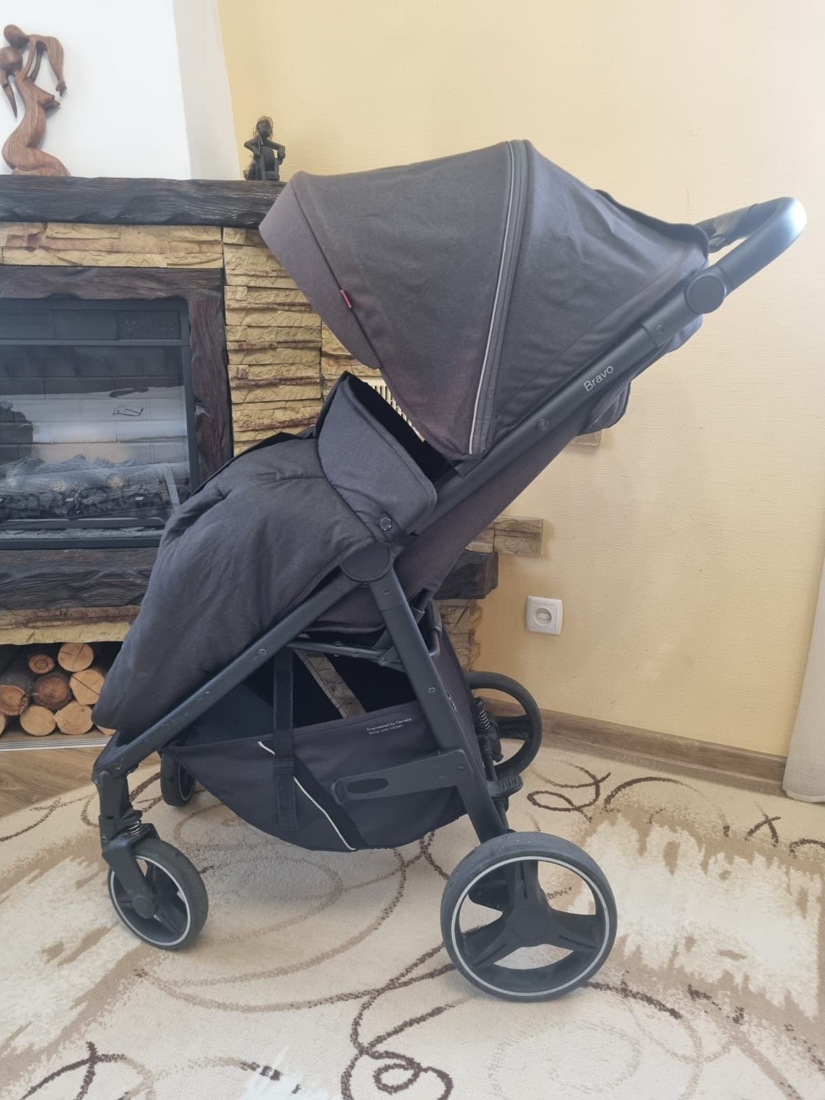 Коляска Carrello Bravo прогулочная