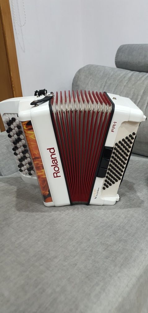Acordeão Roland FR1 como novo