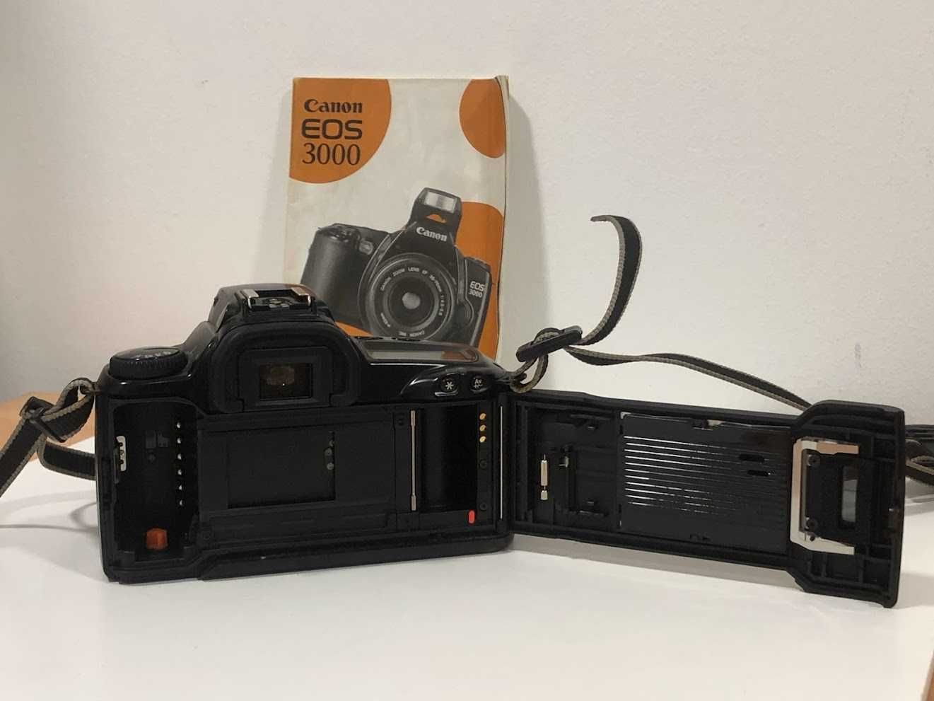 Canon EOS 3000 com lente Canon Zoom lens EF 38-76mm 4.5-5.6