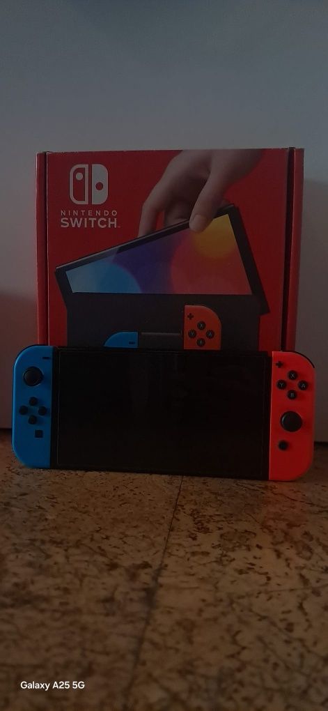 Konsola Nintendo Switch OLED