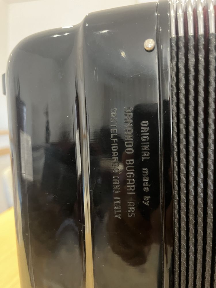 Acordeon Bugari Armando