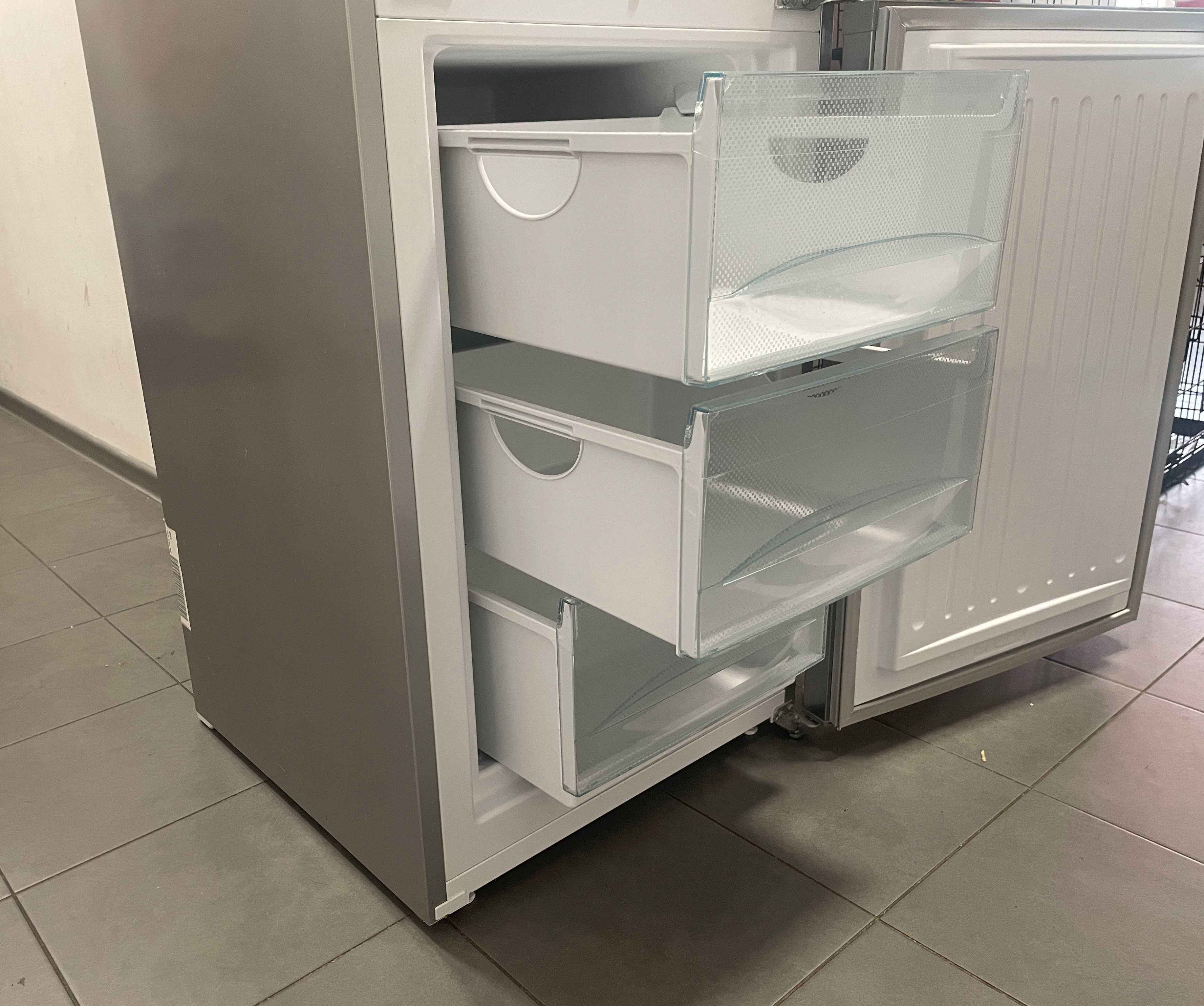 Lodówka LIEBHERR chłodziarko-zamrażarka A++ duża 296L 181x55x63cm 39db