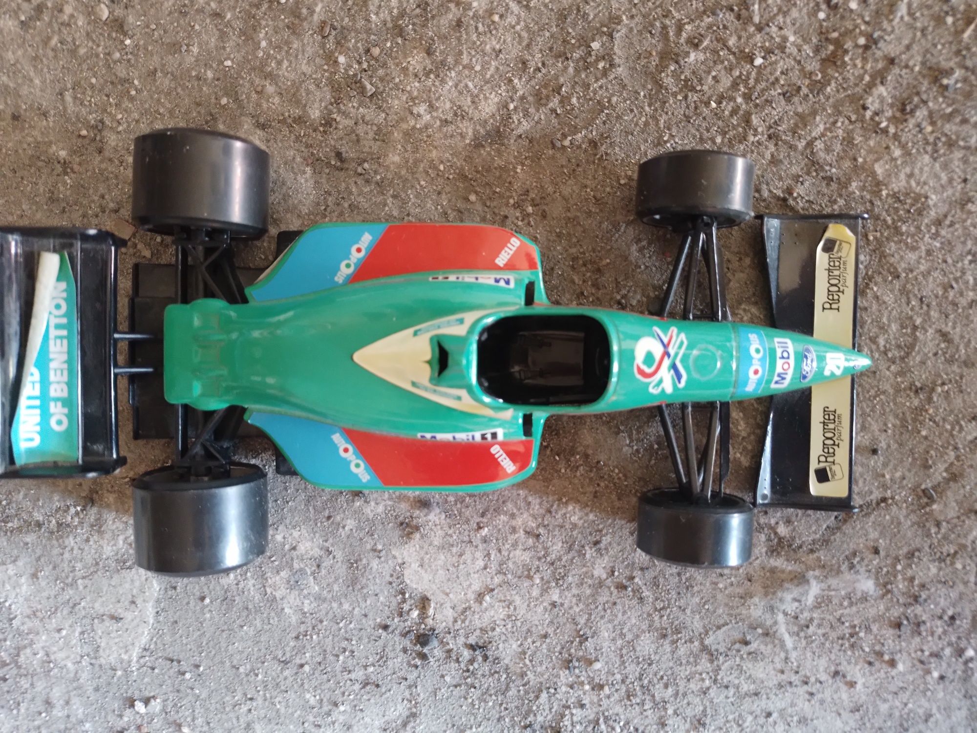 Bolid Formuły 1 Benetton Ford; Bburago 1:24