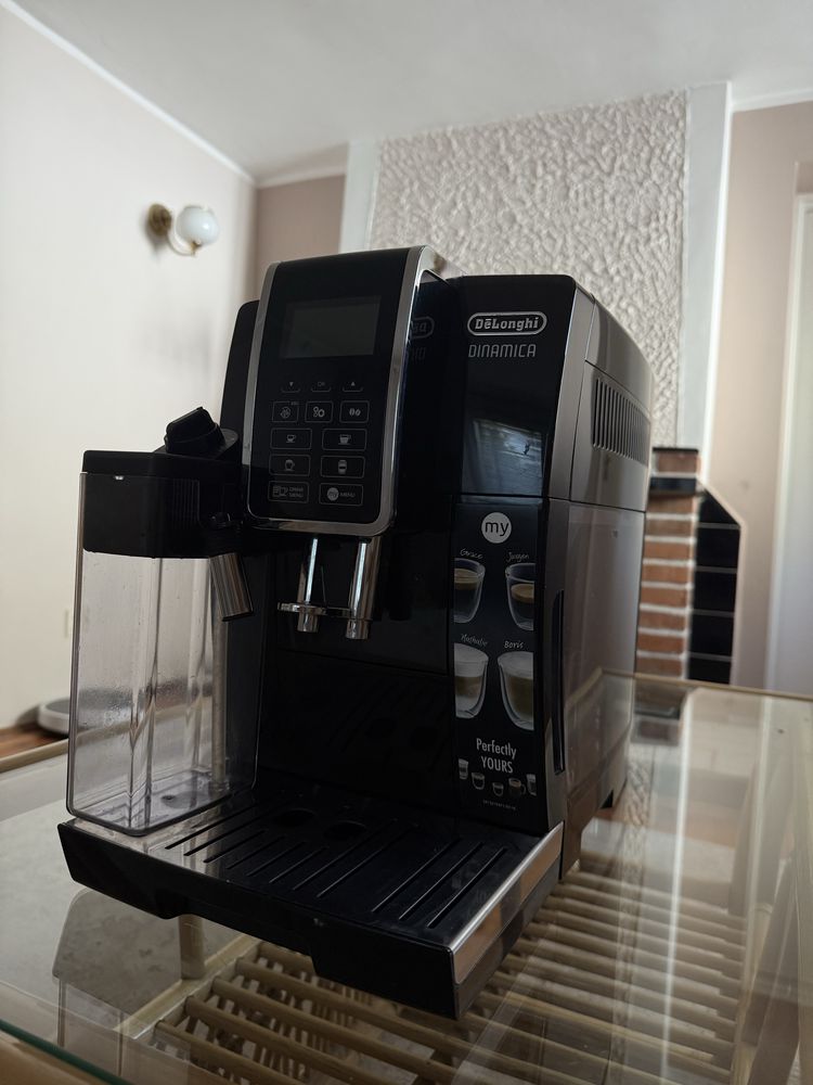 Ekspres automatyczny do kawy Delonghi Dinamica