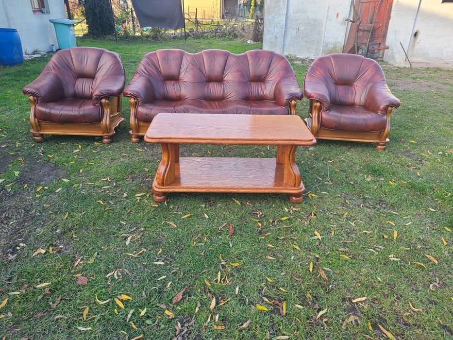 Комплект шкіряних меблів