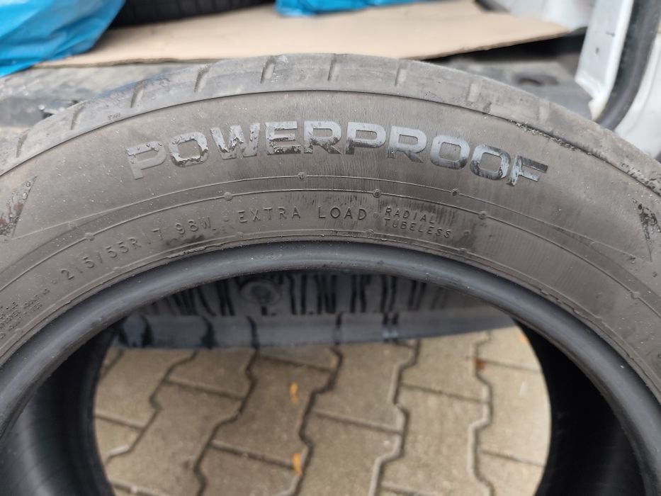 Opony Nokian 215/55r17