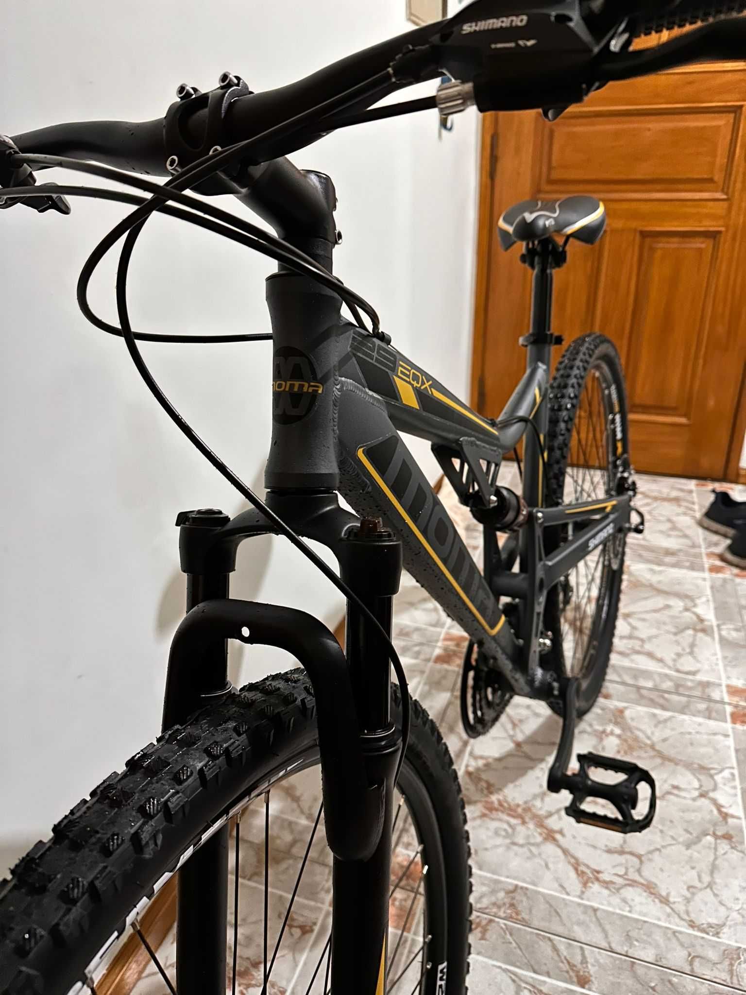 Bicicleta Moma aro 29 shimano