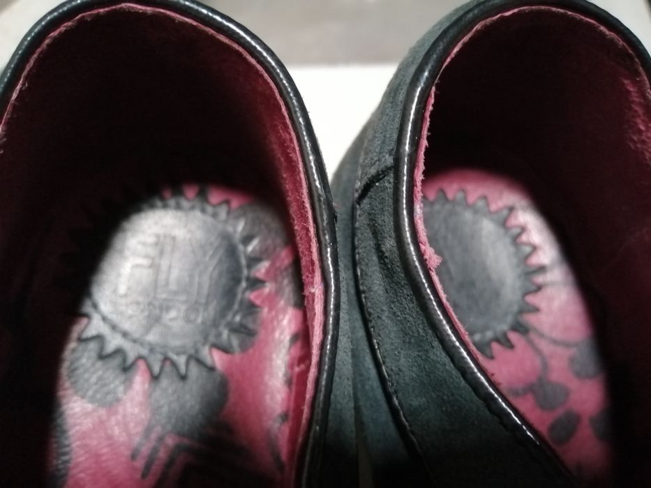 Sapatos Fly camurça