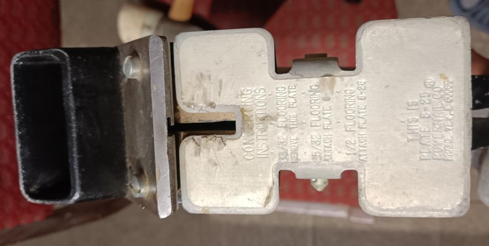 Pistolet POWERNAILER do montażu desek drewnianych