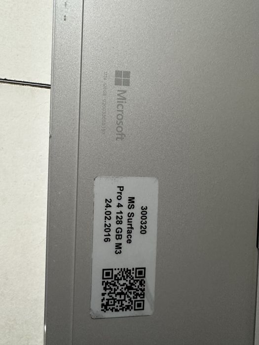 Планшет Microsoft Surface 4pro