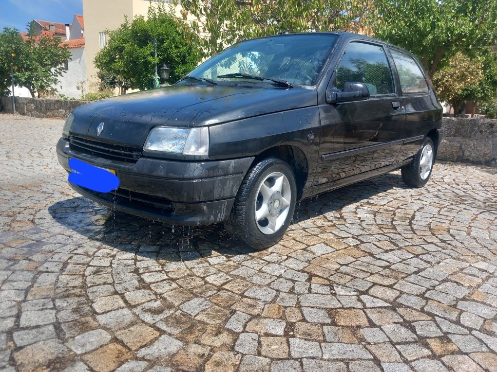Renault Clio 1.9 D