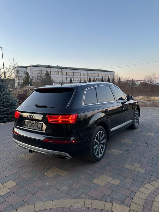 AUDI Q7 4m 2017р
