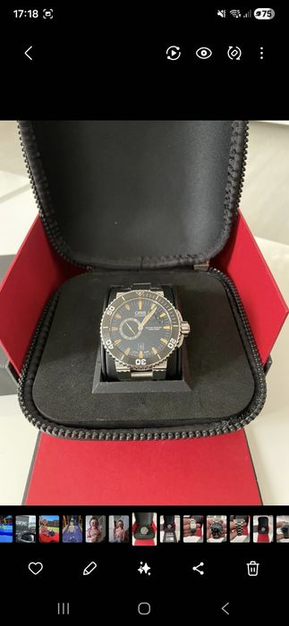 ORIS Aquis Small Second Date