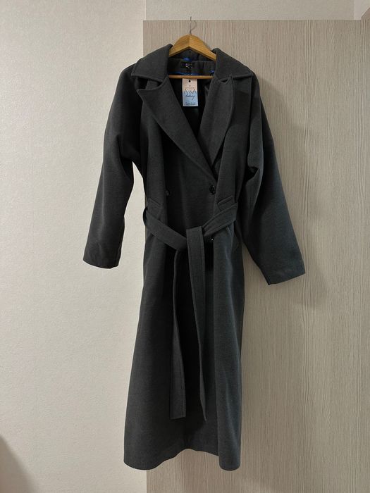 Пальто сіре шерстяне