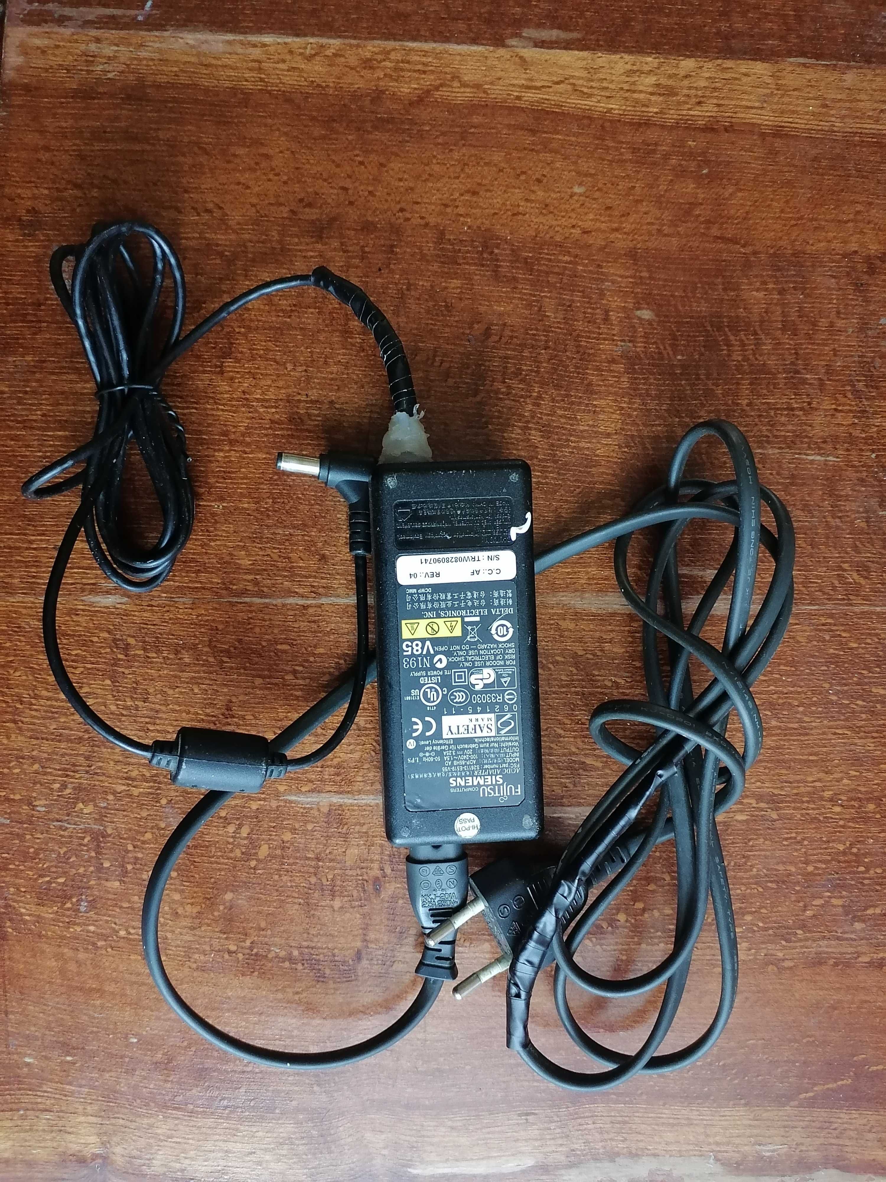 Fujitsu-Siemens AMILO Si 3655