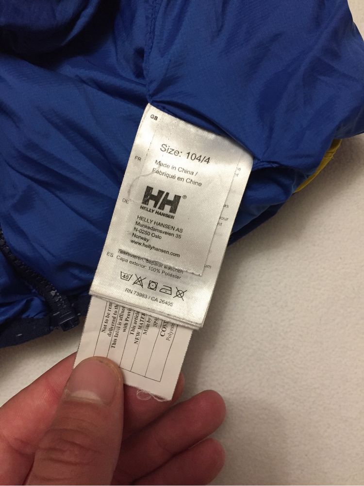 Пуховик Helly Hansen H/H на 3-4 годика 98-104см тёплый двухсторонний