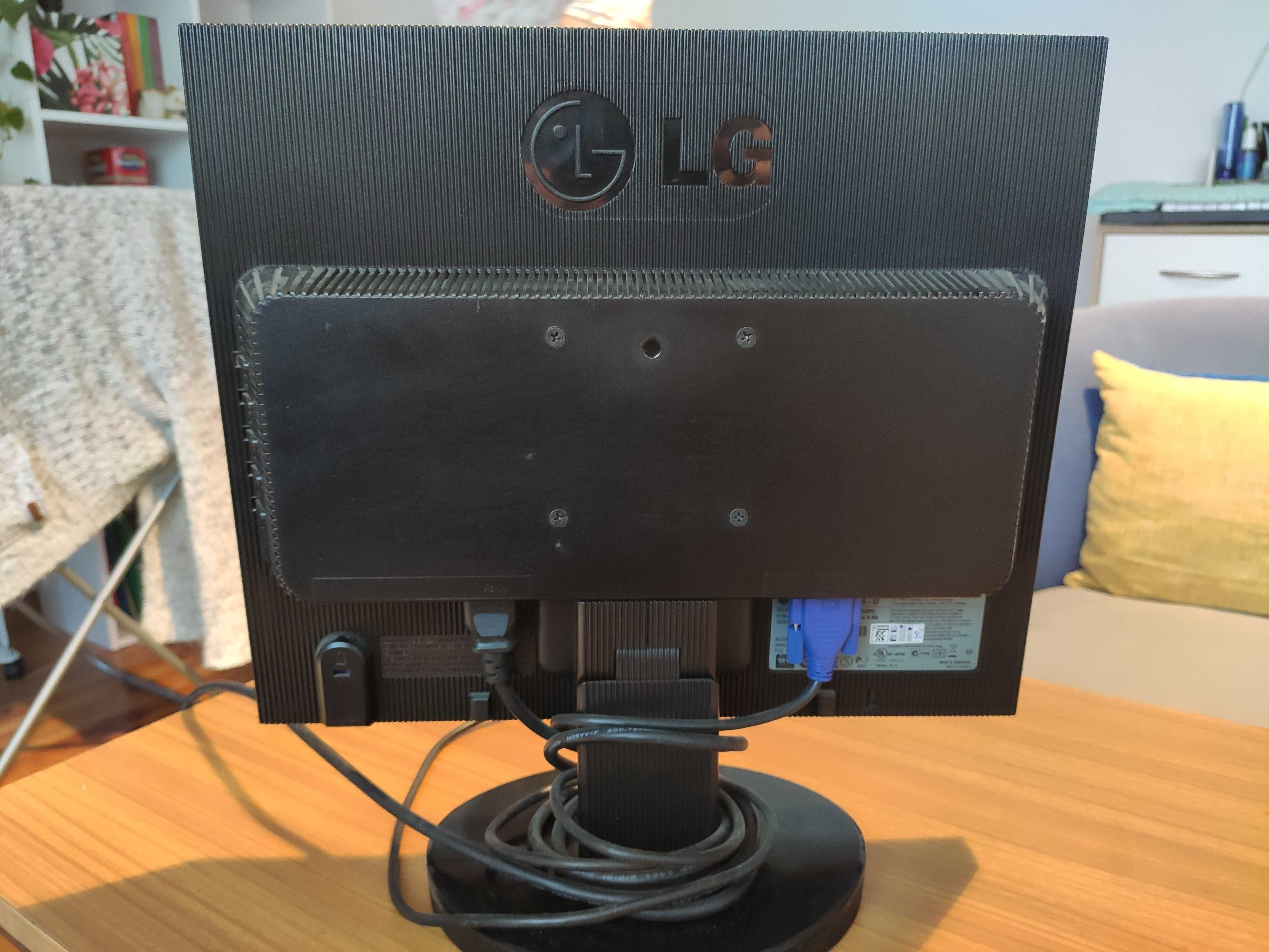 Monitor LG do komputera VGA 4:3 L1753SQ