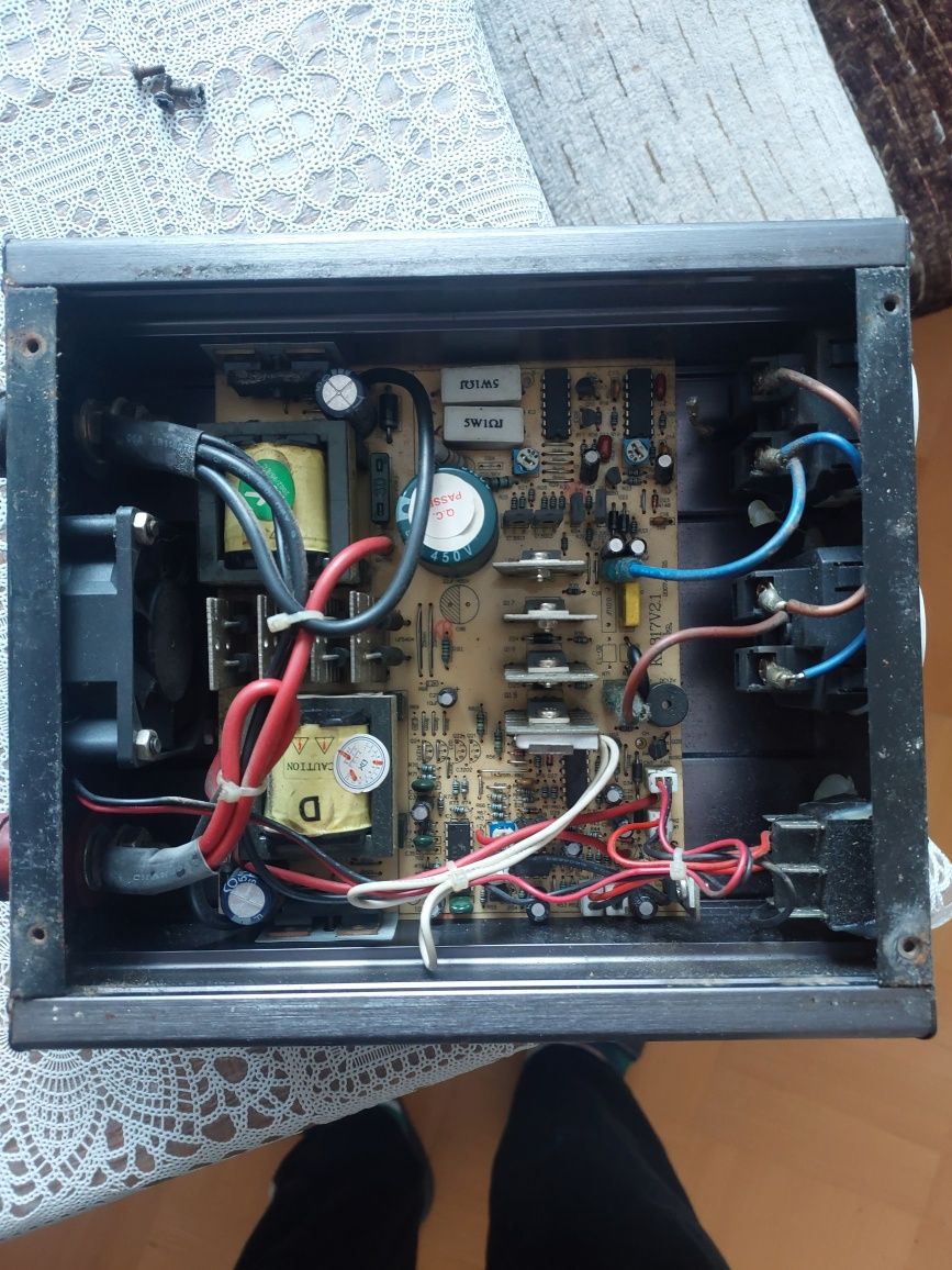 Przetwornica IPS-800 AZO 24-240V