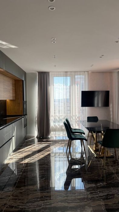 Продаж 3кім.квартира Дніпровська наб, 18а Севен Seven