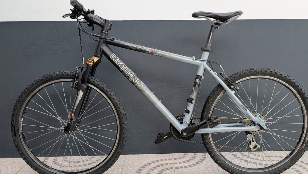 Bicicleta BTT Decathlon ROCKRIDER - Roda 26